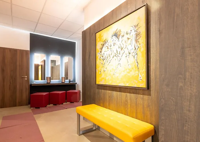 Belnoir By Bright 3* Augsburg